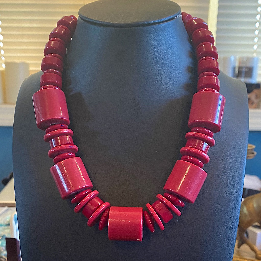 Western Germany Chunky Red Beaded Necklace 65$